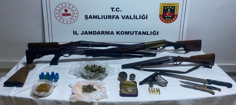 4 İlçeye Eş Zamanlı Baskın: Silah ve Uyuşturucuya Geçit Yok!
