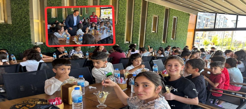Kur’an-ı Kerim’e Geçen Öğrencilere Dondurma Sürprizi