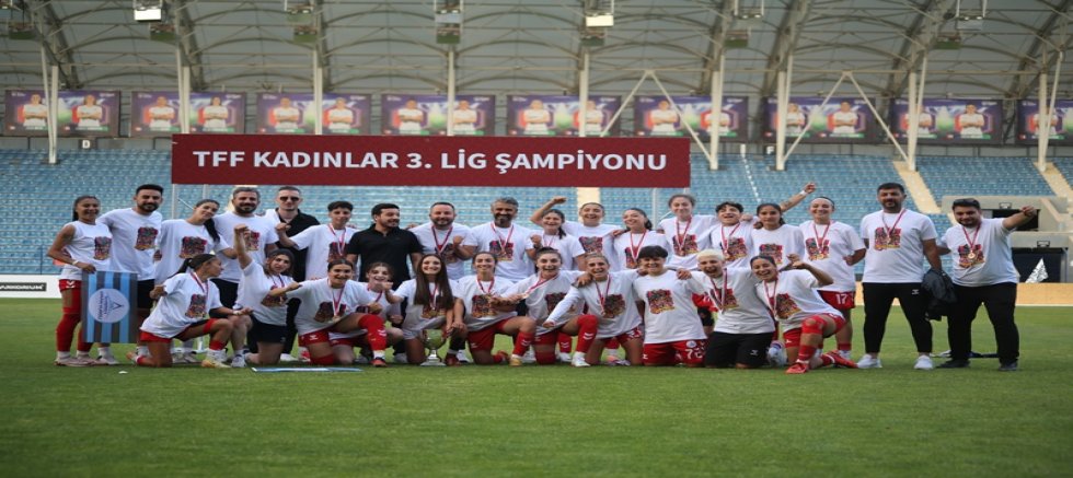 Siverek Kadın Futbolunda Bir İlk: İdman Yurdu 2. Lig’e yükseldi