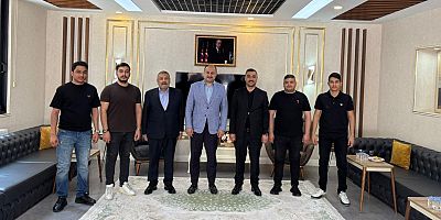  Başkan Gülpınar’dan MHP Siverek İlçe Başkanı Fettahlı ve Ailesine Ziyaret