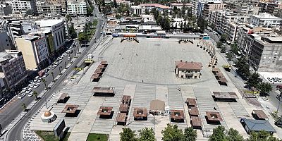 Büyükşehir Belediyesi’nden Topçu ve Rabia Meydanları’na Estetik Dokunuş