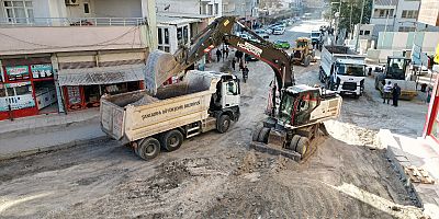 Büyükşehir Belediyesi Suruç’un yollarını yeniliyor