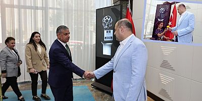 Şanlıurfa Büyükşehir Belediye Başkanı Gülpınar, Personeliyle Bayramlaştı