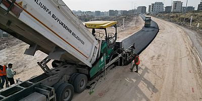 Şanlıurfa Büyükşehir Belediyesi Batıkent Mahallesinde Asfalt çalışmalarına başladı