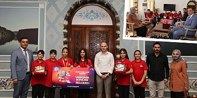 TEKNOFEST Türkiye İkincisi BİLSEM Öğrencileri Kaymakam Sak’ı Ziyaret Etti