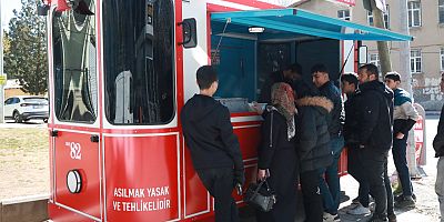 Tramvay büfeye Sivereklilerden yoğun ilgi