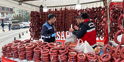 Zabıtadan Sahte Sucuk Operasyonu